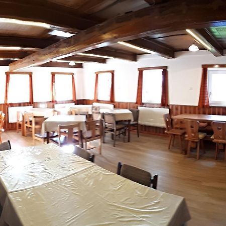 派克波特斯耐兹库 悠佩卡鲁旅馆酒店 外观 照片