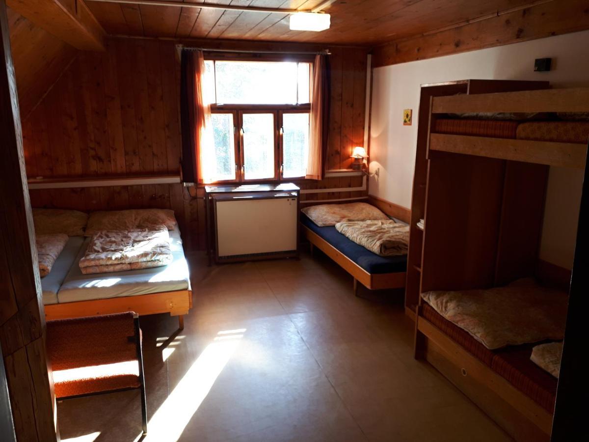 派克波特斯耐兹库 悠佩卡鲁旅馆酒店 外观 照片