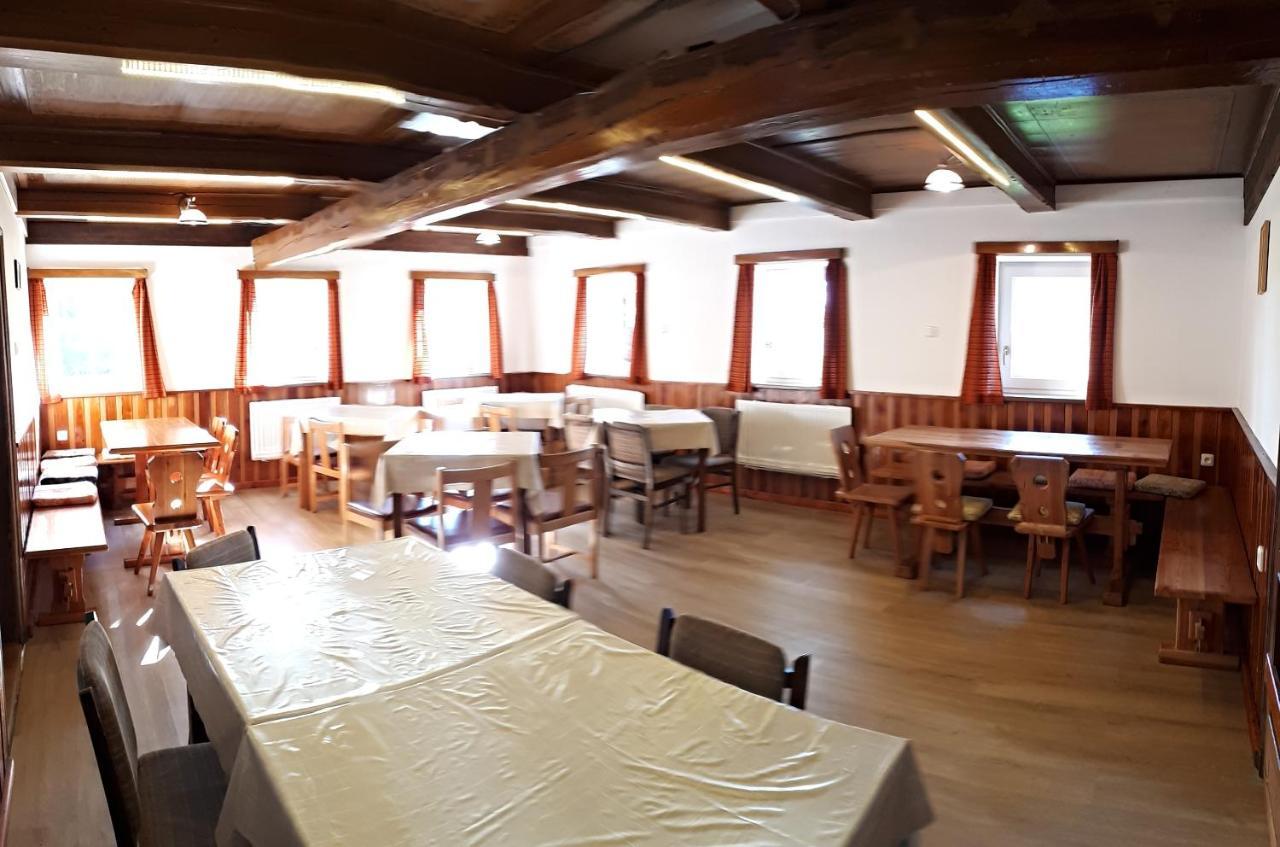 派克波特斯耐兹库 悠佩卡鲁旅馆酒店 外观 照片
