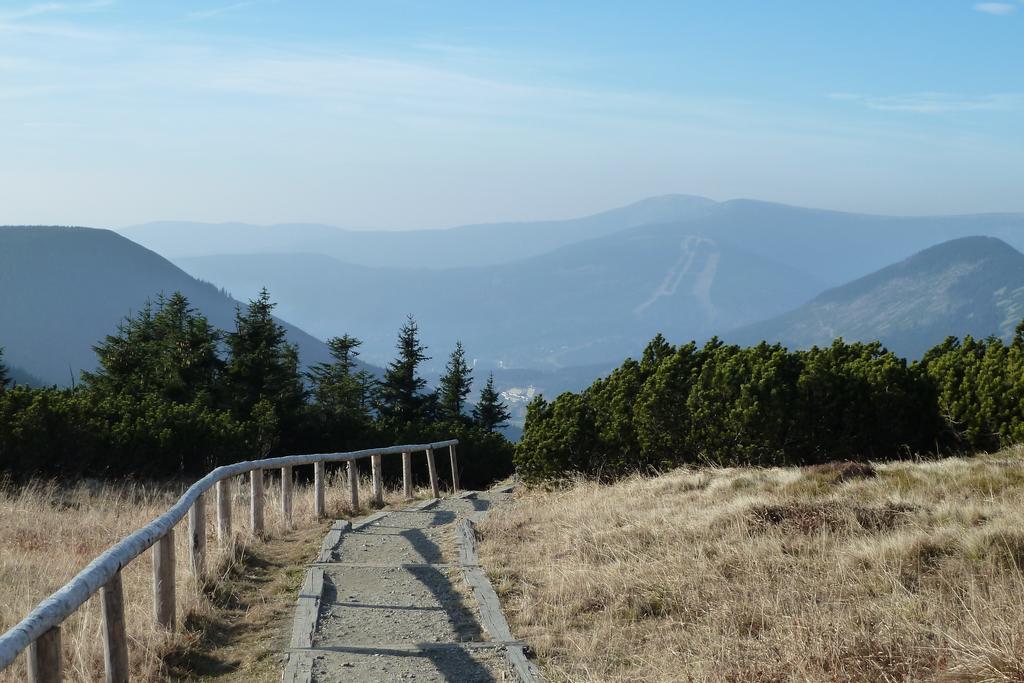派克波特斯耐兹库 悠佩卡鲁旅馆酒店 外观 照片